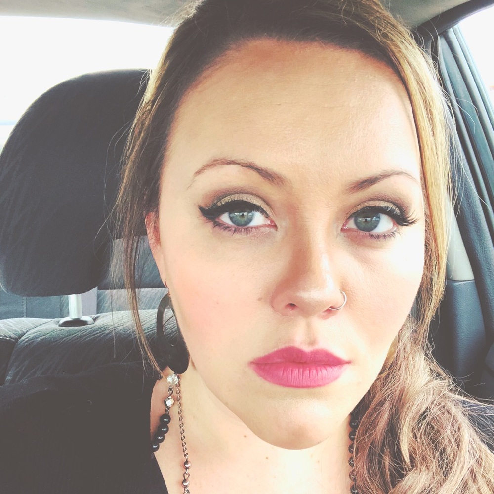 Meet your Posher, Jasmin